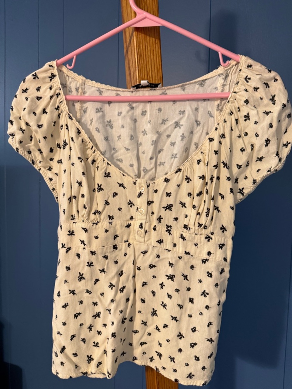 Love Tree Cream Floral Scoop-Neck Blouse